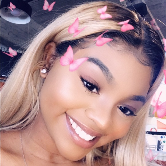 Meet your Posher, Marah - Picture 2 of 3